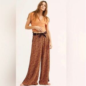 Free People Bennie Leopard Print Tie Waist Button-Fly Wide Leg Pants Size 6